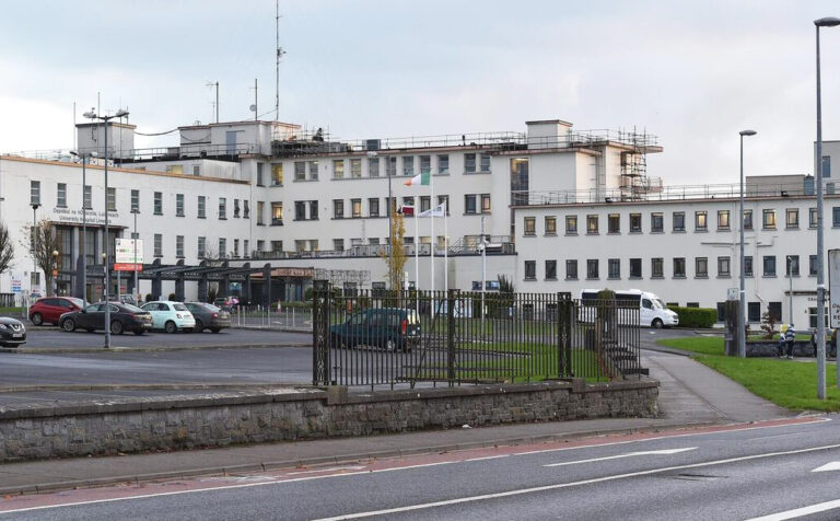 Health Minister and HSE boss to make crisis visit to UHL before protest group marches on health chief’s offices