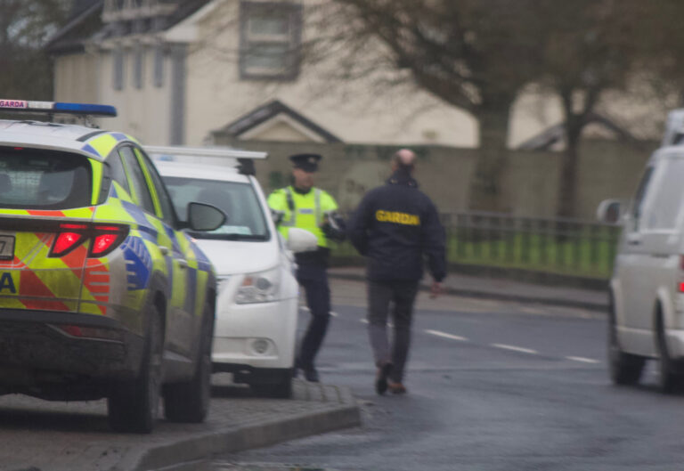 Submachine guns and checkpoints as Gardaí clampdown on Rathkeale violence