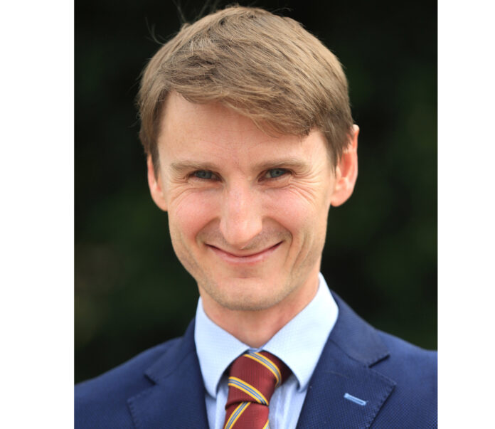 Dr Kieran Murray