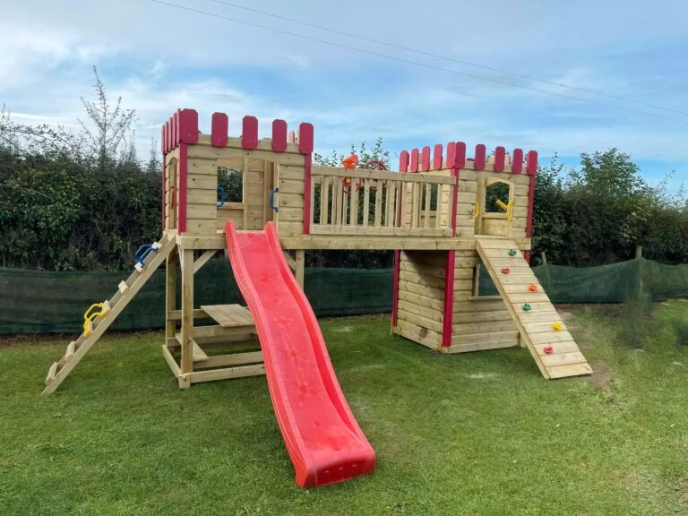 Gepetto Land’s high-quality playhouses stimulate creativity and imagination