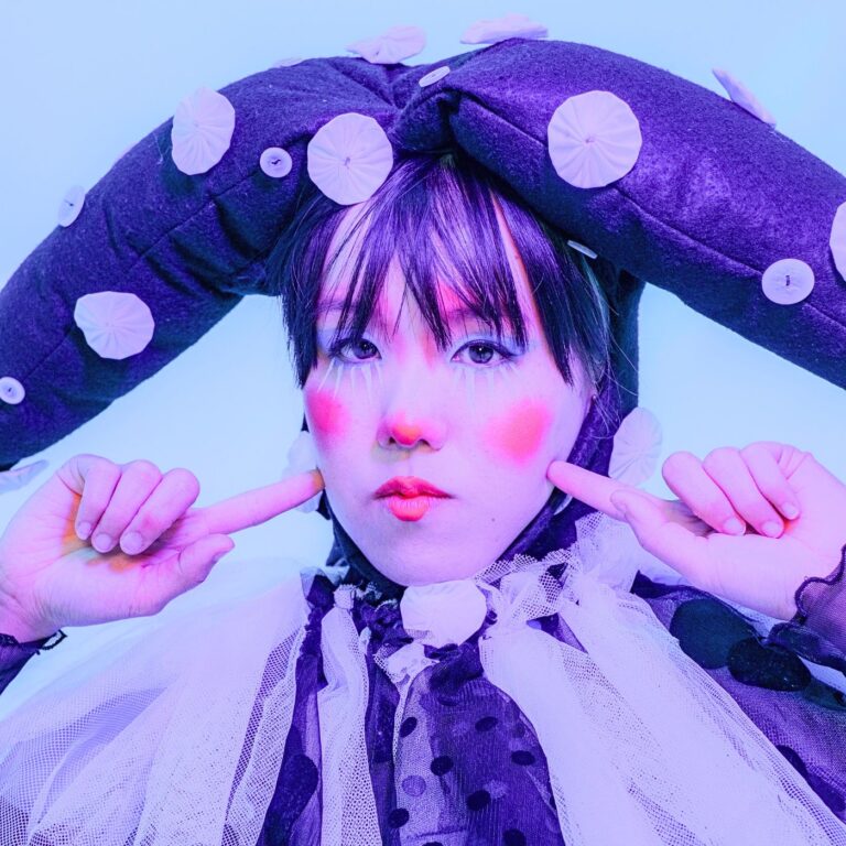 Lo-fi synthwave debut from telekura