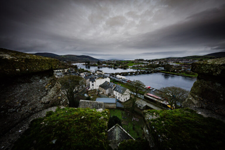 Body recovered from water in town where man was rescued yesterday
