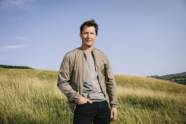 Docklands date for James Blunt this Summer