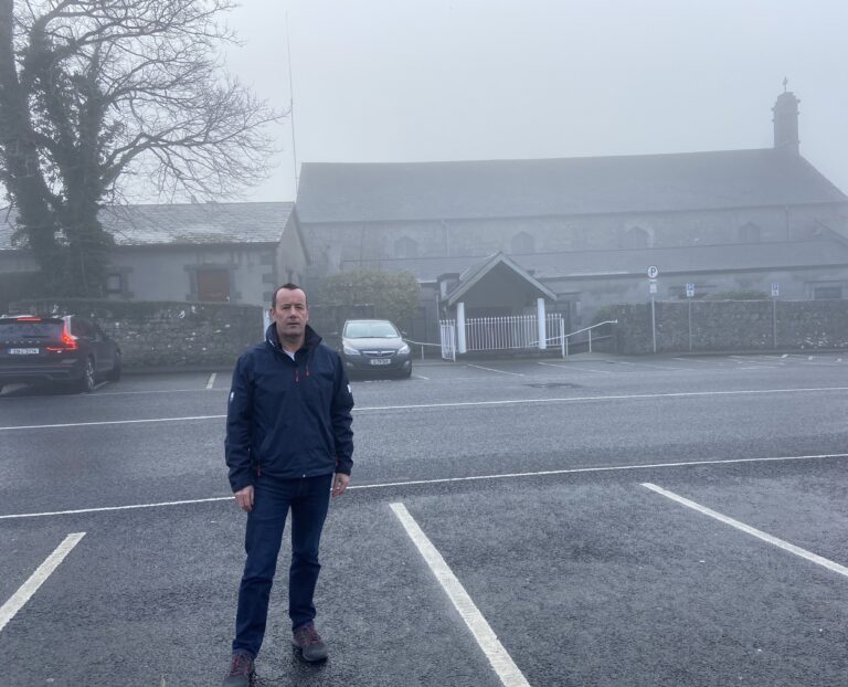 Councillor makes urgent call for new pedestrian crossing on Ballycummin Road