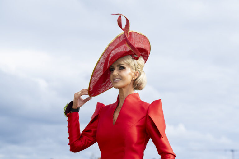 Limerick lady takes home top hat award from Galway Races