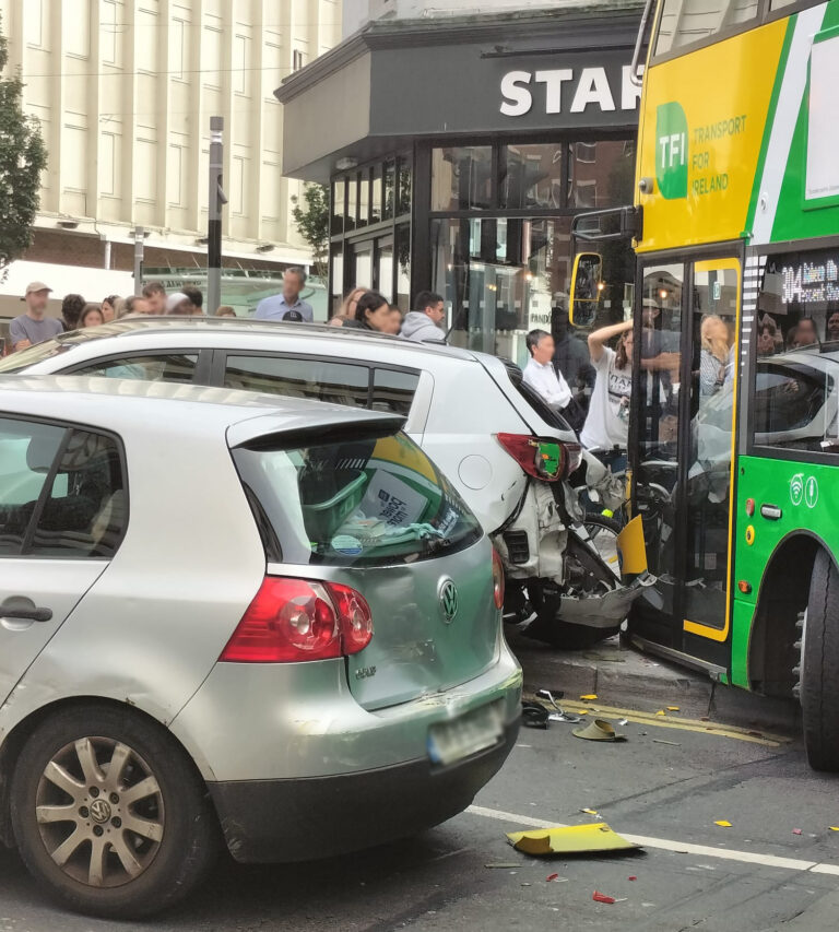 Traffic delays as bus and cars involved in crash in Limerick City