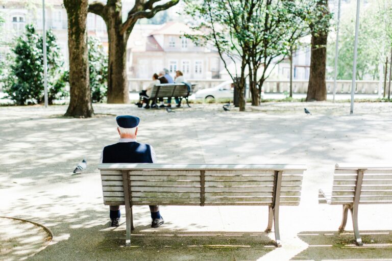 Calls for Limerick to introduce ‘buddy bench’ for people struggling with mental health