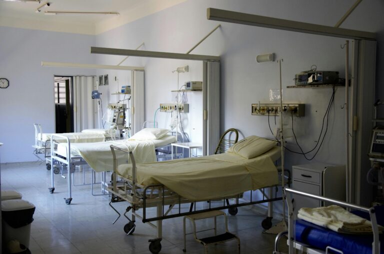 Limerick patients among first in Ireland to have access to new cancer treatment technology