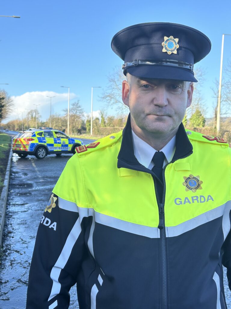 Gardaí report 17 deaths on Irish roads on run up Christmas, warning caution during cold snap