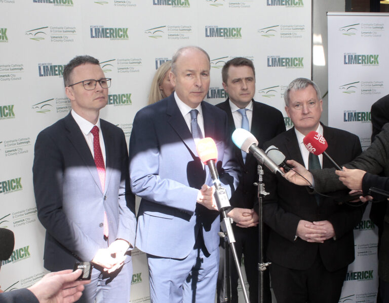 Taoiseach condemns ‘unacceptable’ speaking rights row in Dáil on ‘historic’ Limerick visit