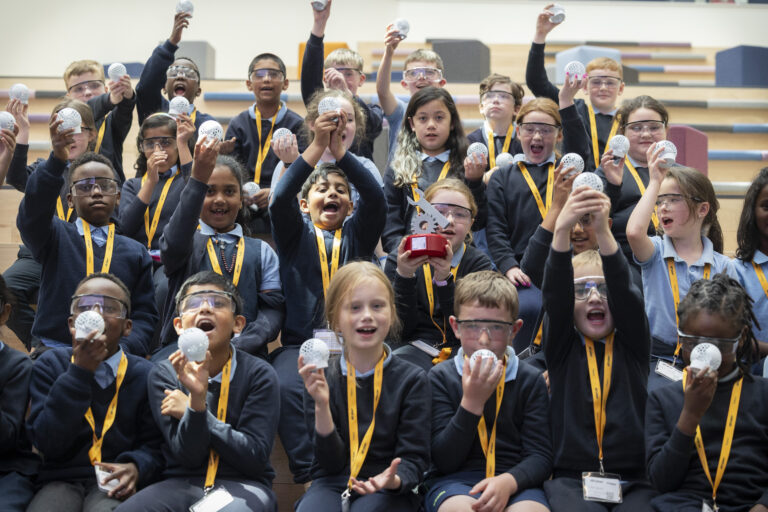 Limerick kids see solutions in 3D