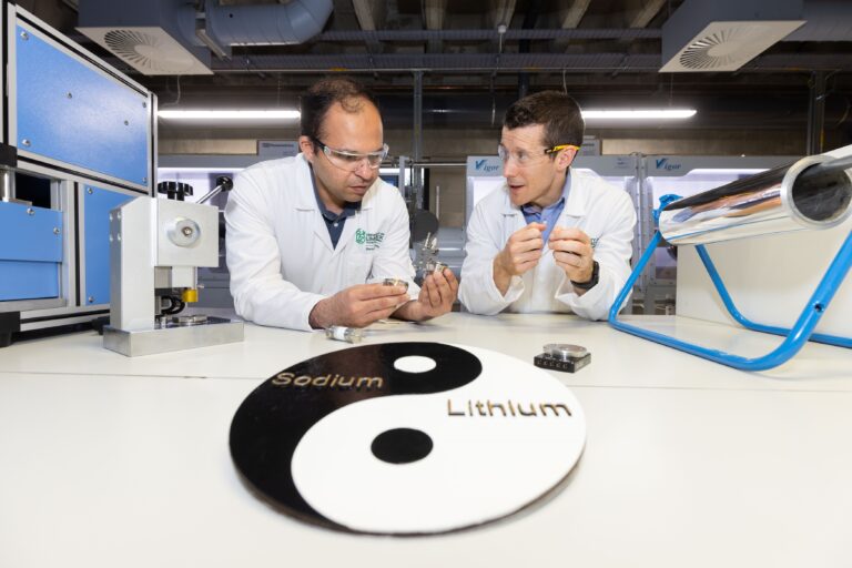 UL researchers develop world’s first full-cell dual-cation battery