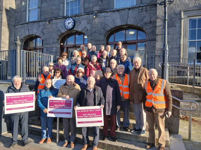 Limerick’s CIE pensioners protest incomes frozen at 2008 ahead of ‘black Christmas’