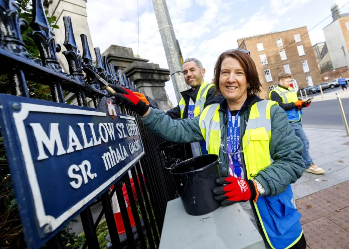 Peoples Park L-R Conor Robinson and Jane Meade, Regeneron. Pic Arthur Ellis.