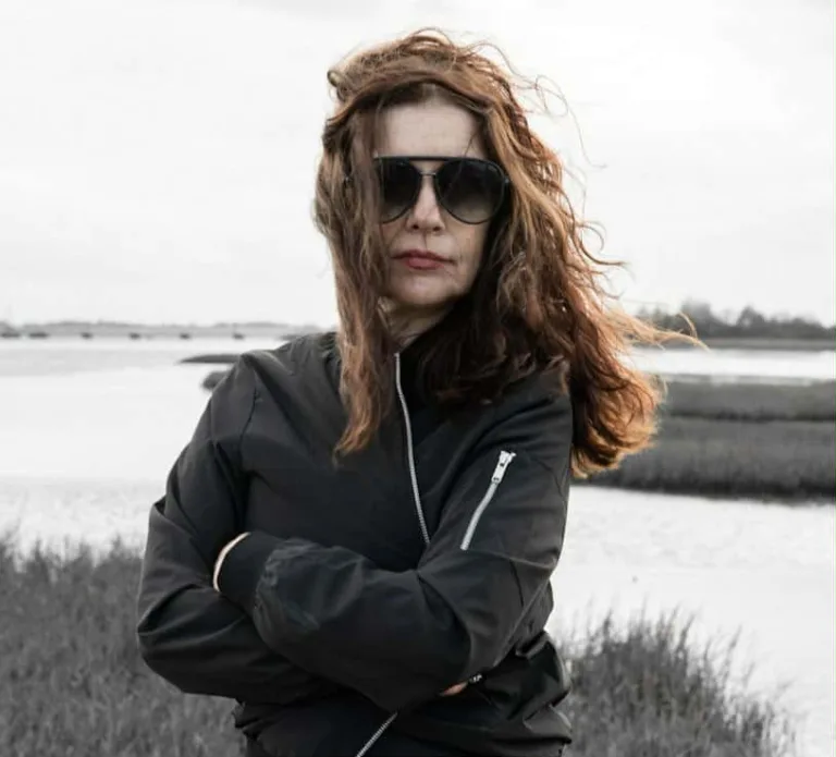 Shirley Callaghan releases poignant new single ‘Quit Fooling Me’ as tribute to late producer