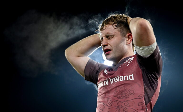 Munster seek timely win Leeside