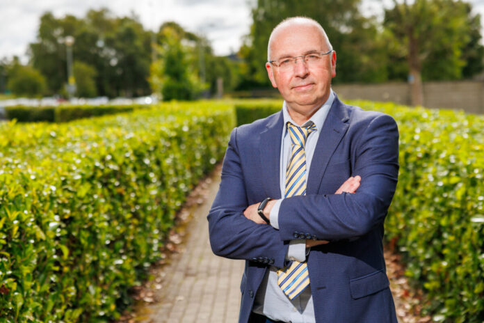 Highest honour - Prof Neil RowanTUS 4