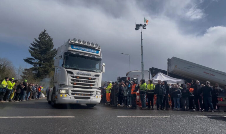 ‘There are grown men here crying because they are two weeks away from losing their business’: Fuel crisis protesters open Foynes blockade ahead of Garda action