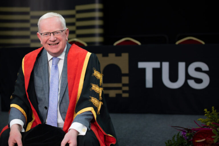 Founding president of TUS to retire