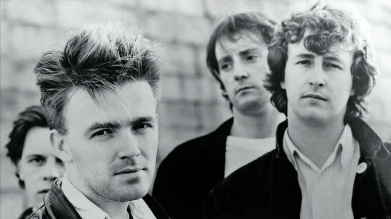 Something Happens! to join The Stunning for castle gig