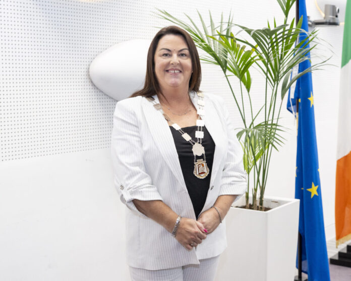 Catherine Slattery Príomh Chomhairleoir 004