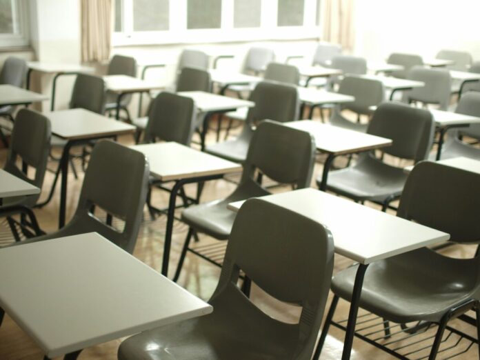 mche-lee-PC91Jm1DlWA-unsplash education exam school desk leaving cert junior class classroom